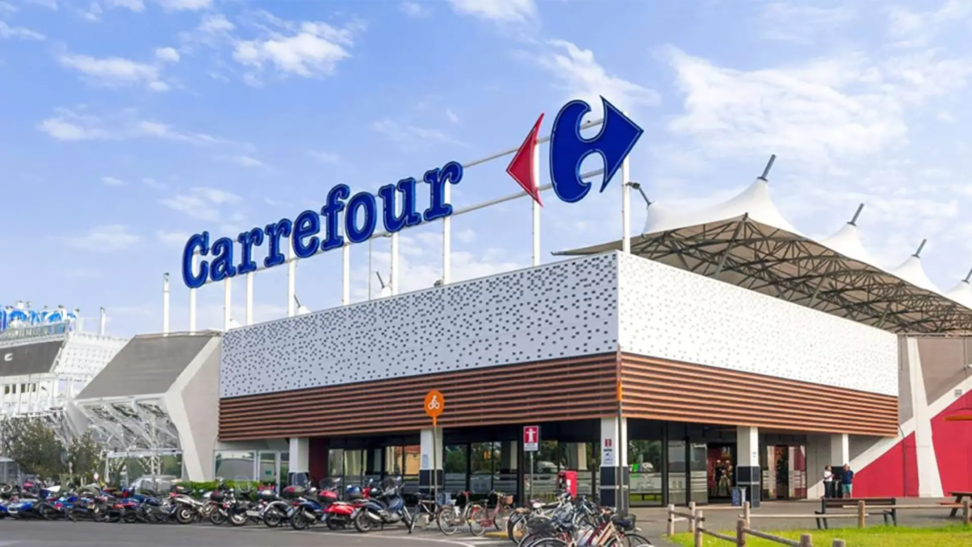 Así es la tarjeta de Carrefour con descuentos para mayores de 65 años