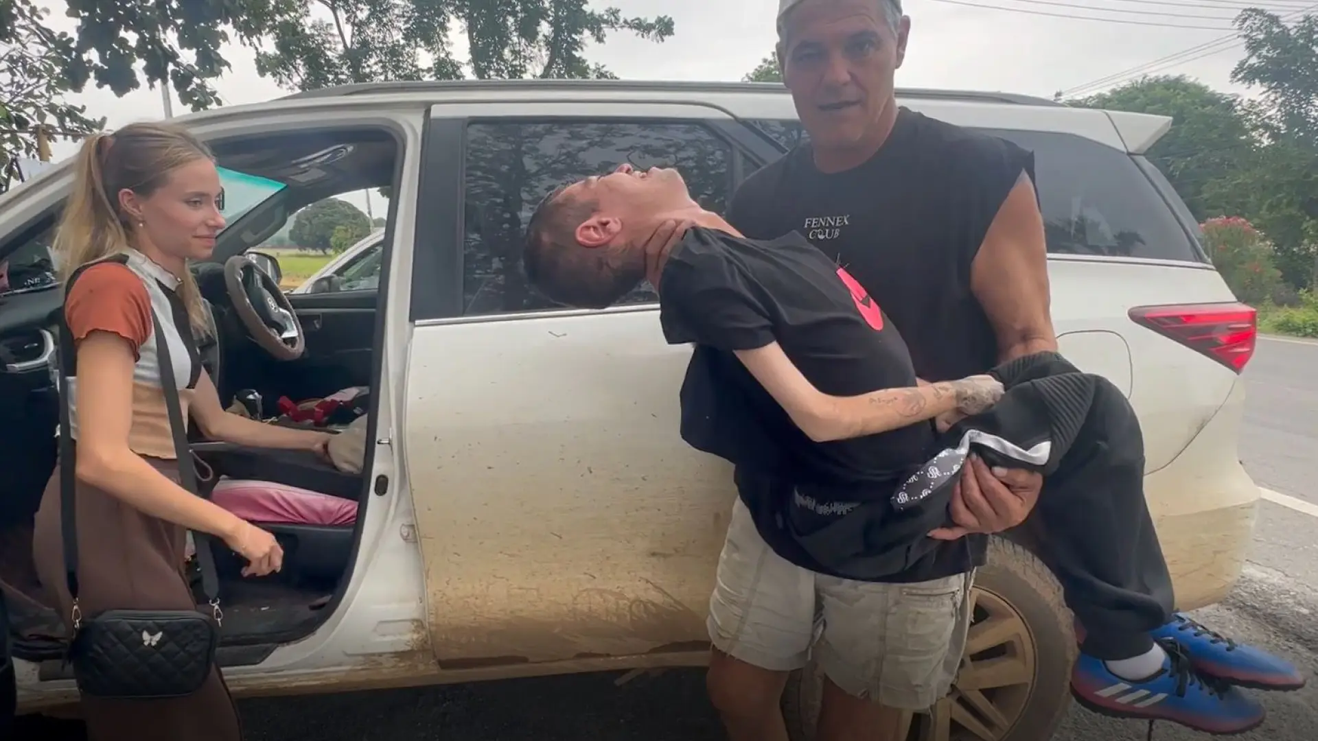 Edgar, el joven que conoció a Frank Cuesta tras salir en 'Sálvame', vuelve al santurario