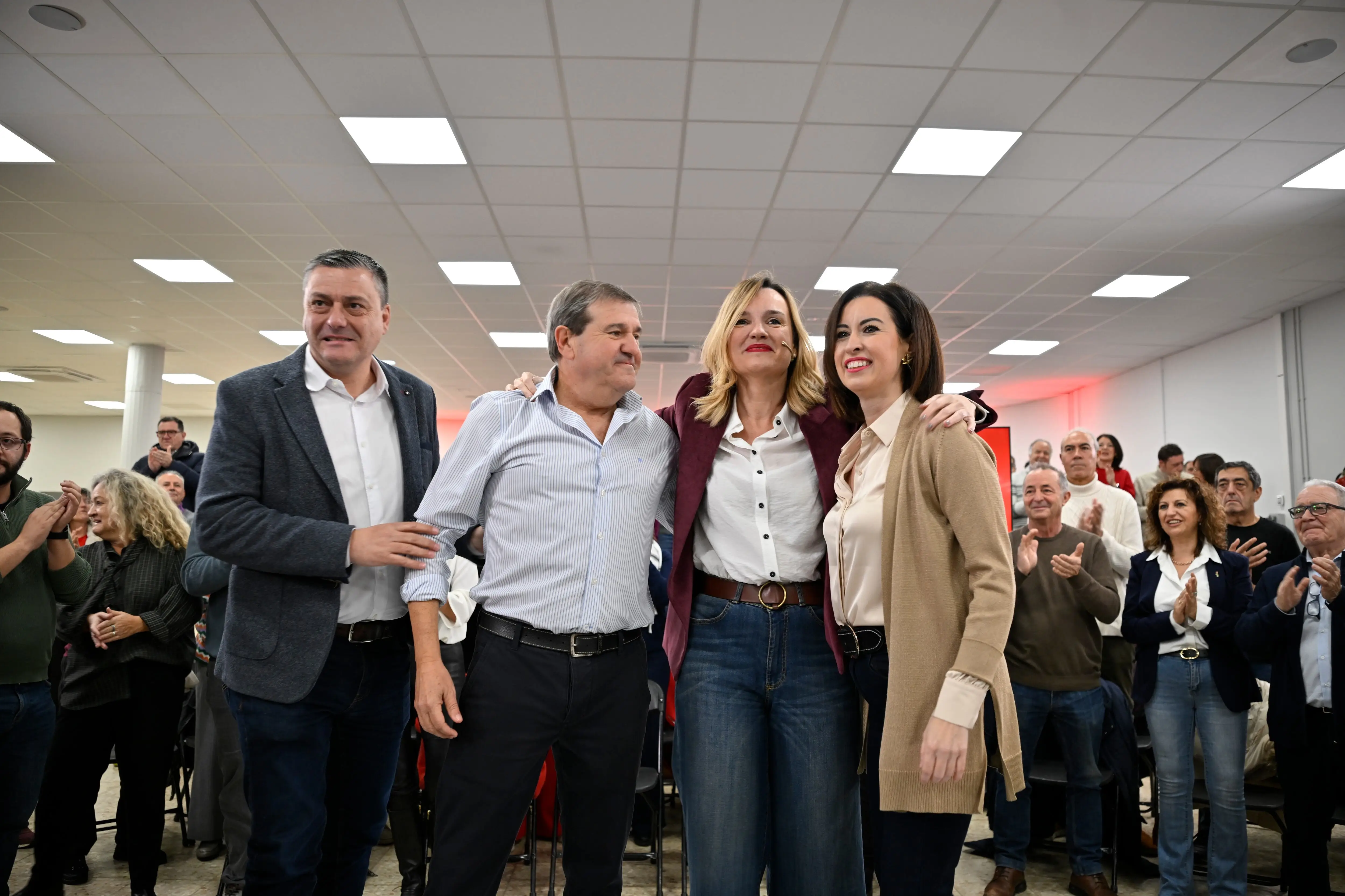 Imagen 1 de El PSOE se lame las heridas ante un ciclo electoral en 2026 a la contra