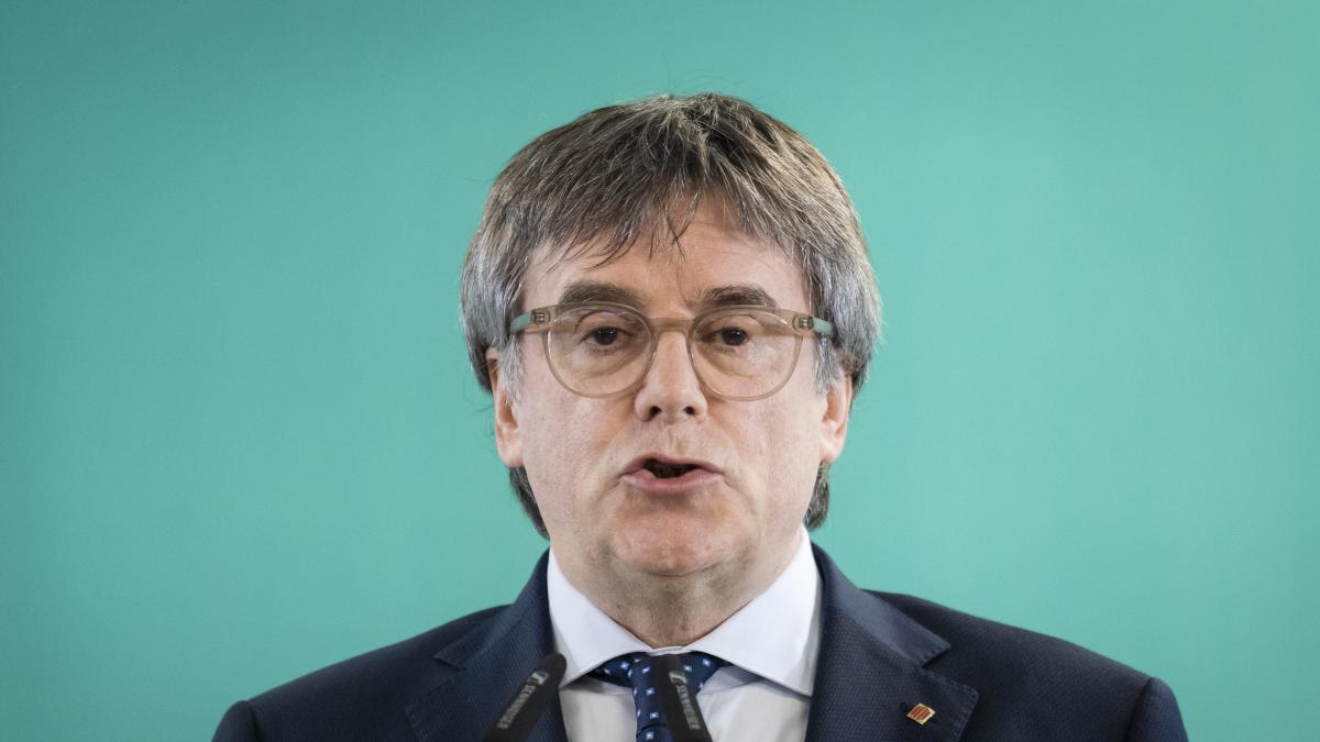 Puigdemont pide al Tribunal Constitucional que suspenda su orden de detención