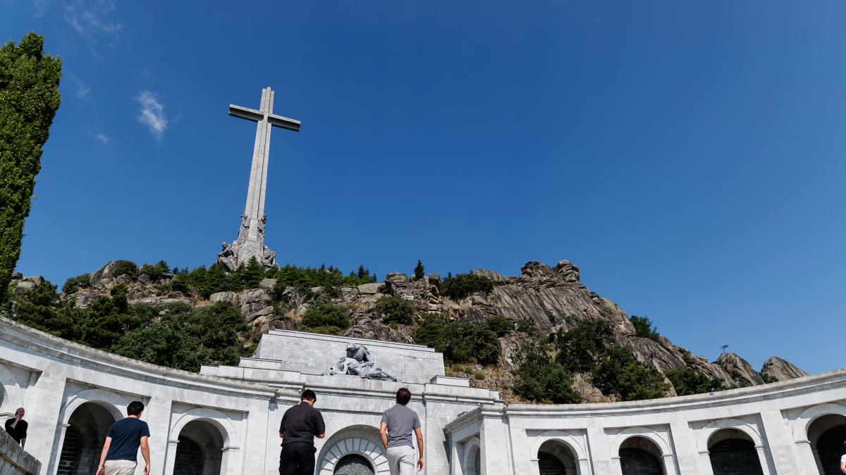 La familia y la Fundación Franco convocan una misa por los 50 años de la muerte del dictador