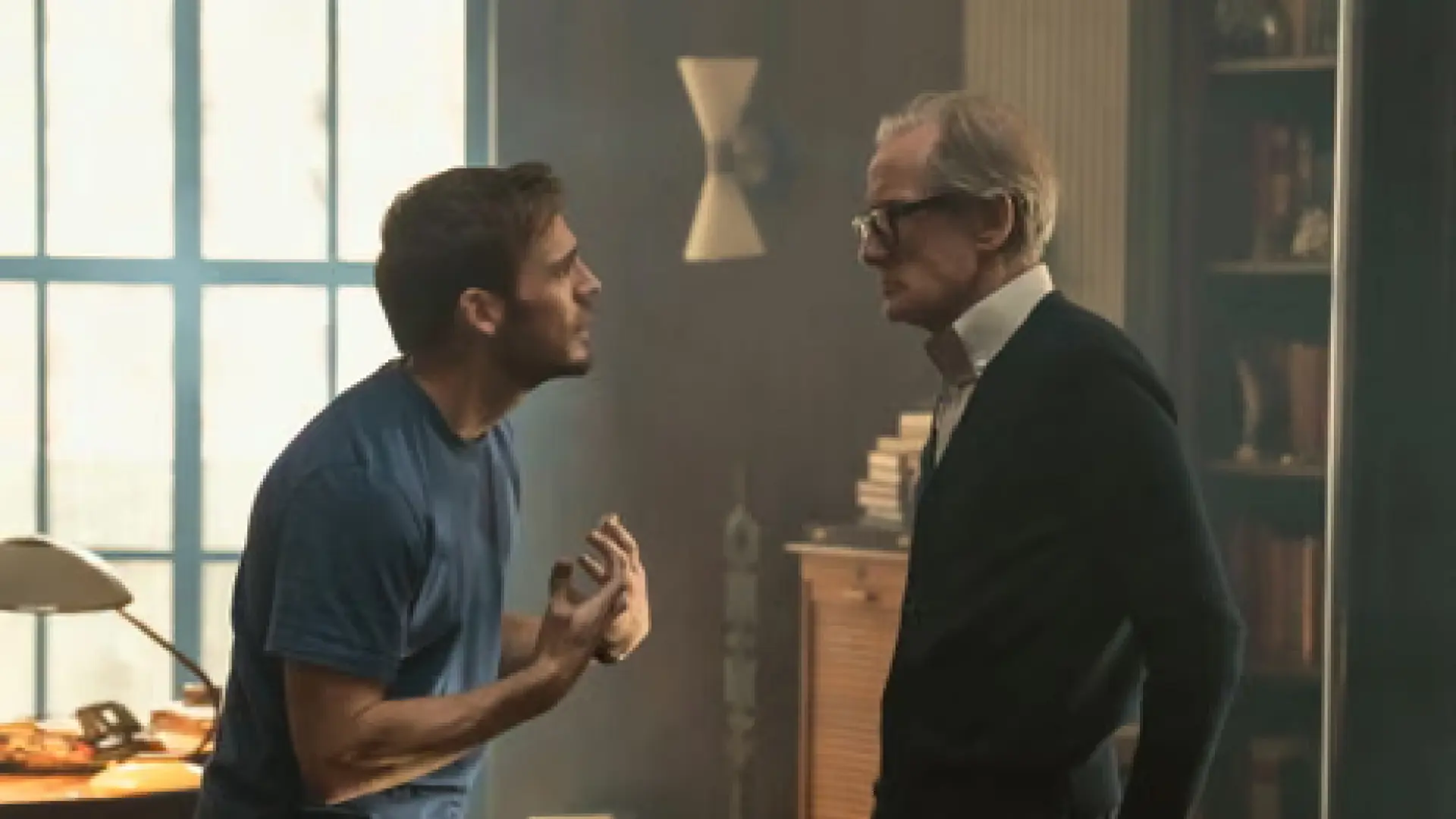 La miniserie de menos de 5 horas que triunfa en Prime Video: un delicioso misterio con dos actores de 'Piratas del Caribe'