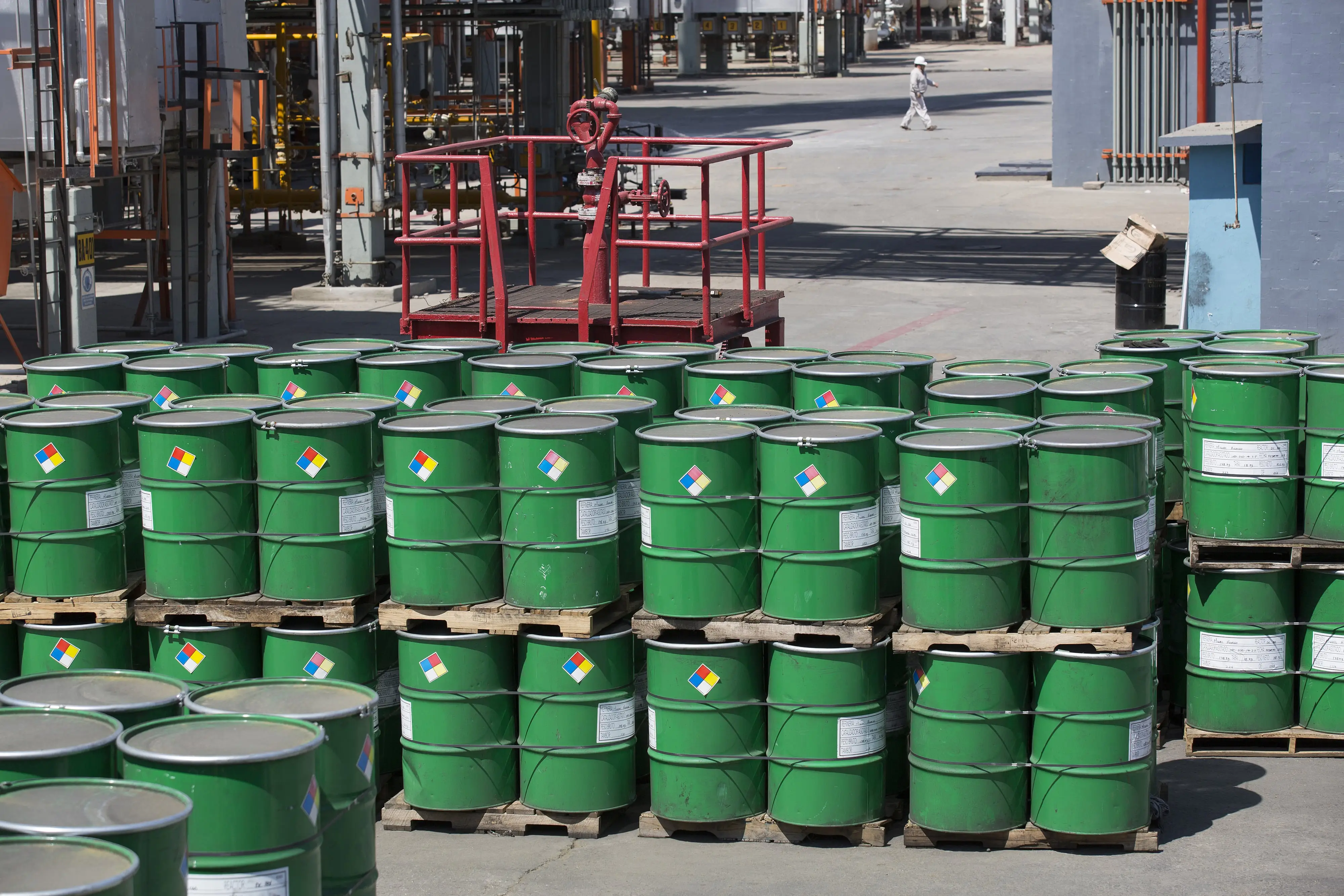 Imagen 1 de 80.000 barriles de petróleo de Pemex a Cuba: la isla se mete en la pugna entre Estados Unidos y México