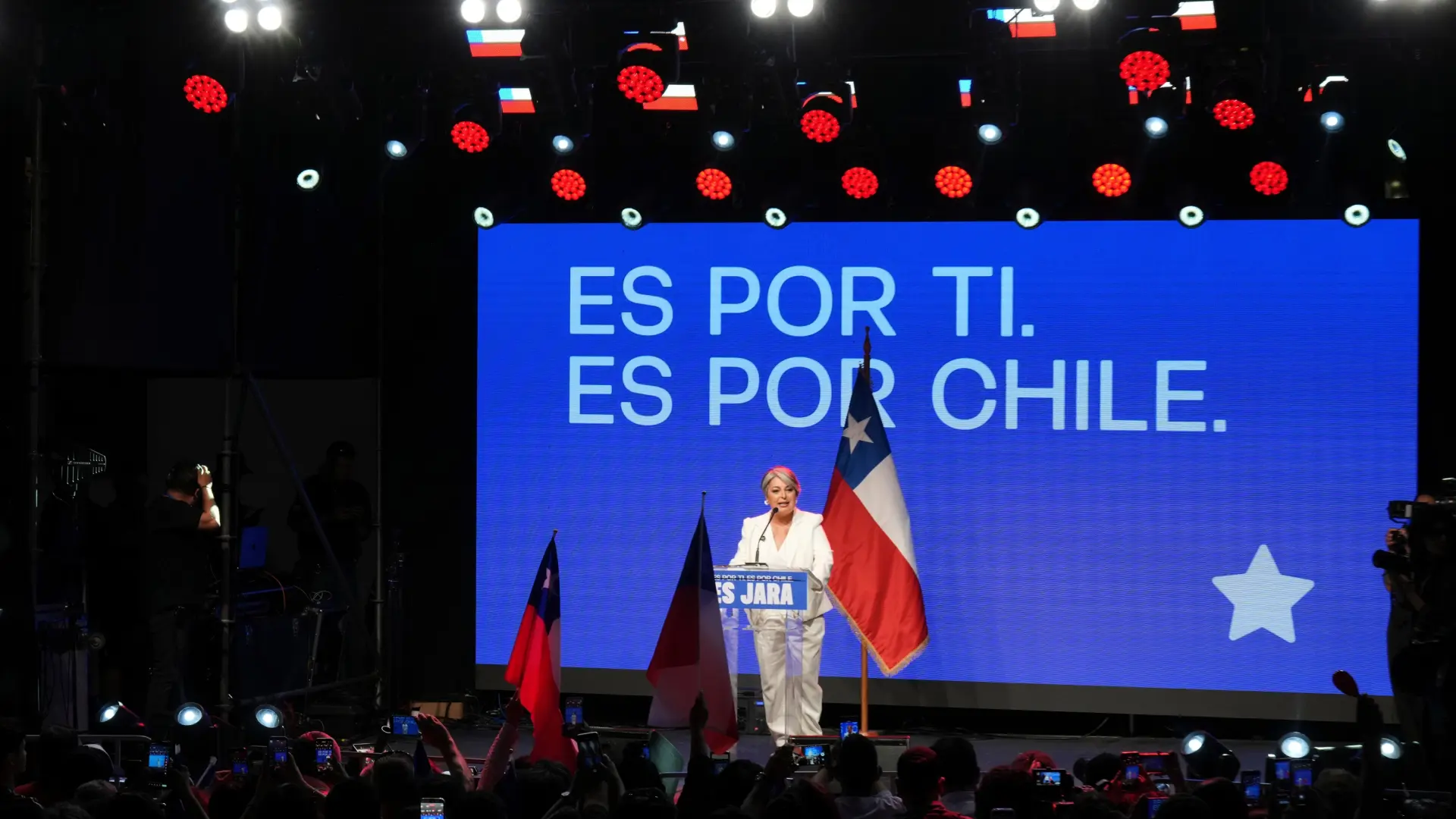 Chile celebrará una segunda vuelta entre la izquierdista Jara y el ultraderechista Kast