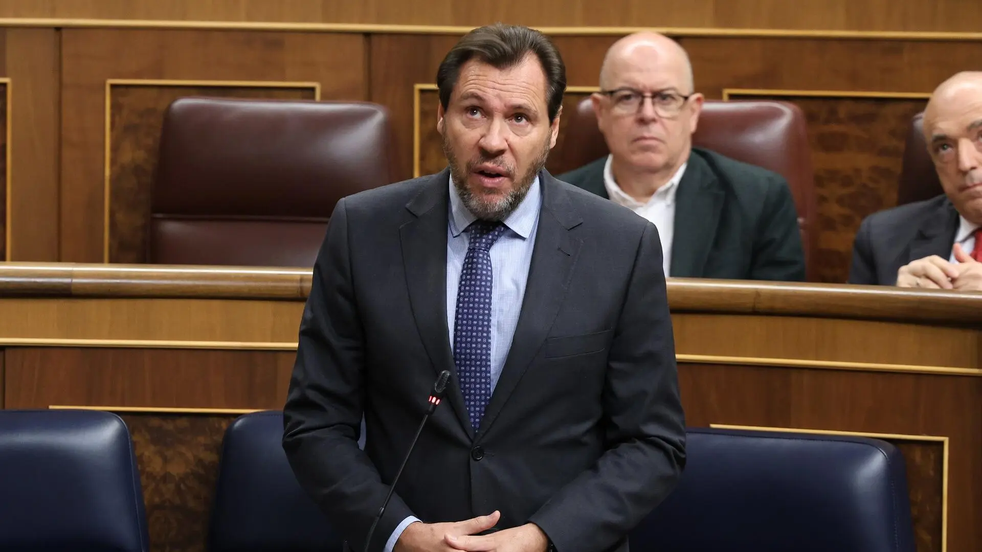 Óscar Puente asegura que Ryanair quitó el vuelo Valladolid-Barcelona para meterle "el dedo en el ojo"