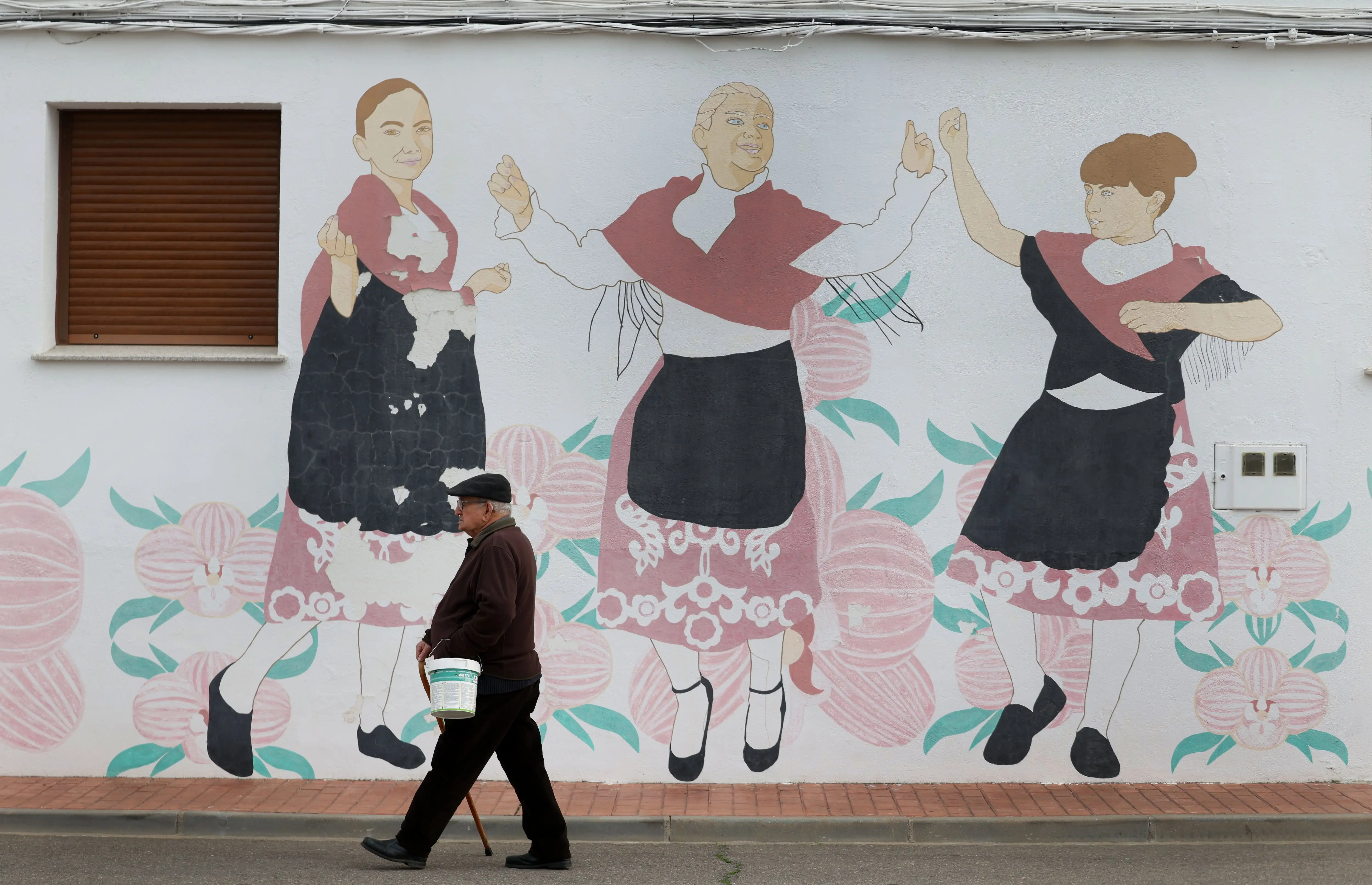 Imagen 1 de Del “desprecio ajeno al victimismo propio”: así se ven los extremeños en la cuenta atrás de sus primeras elecciones en solitario