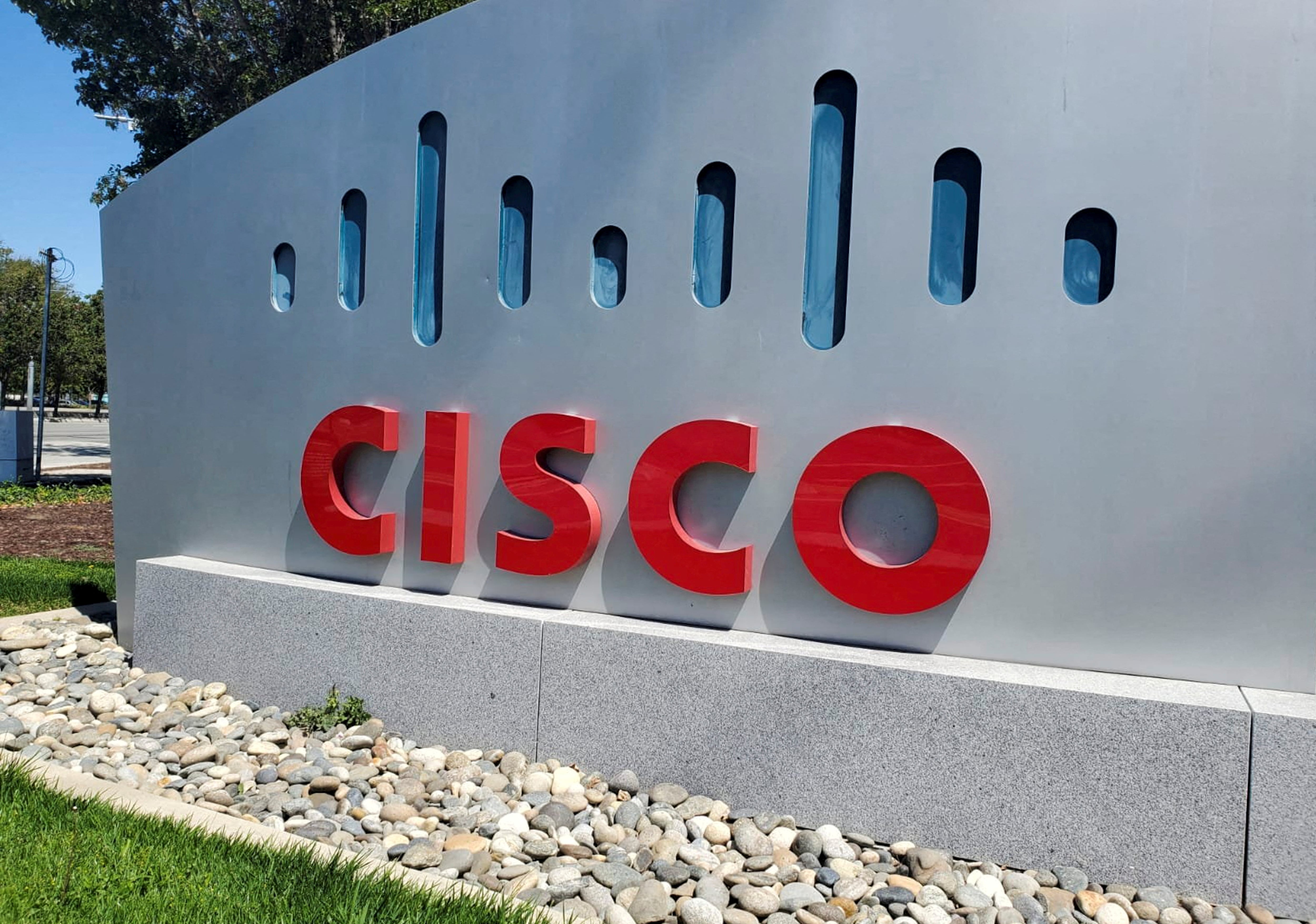 Cisco reverdece laureles y se dispara a máximos en Bolsa desde la era de las ‘puntocom’ gracias a la IA