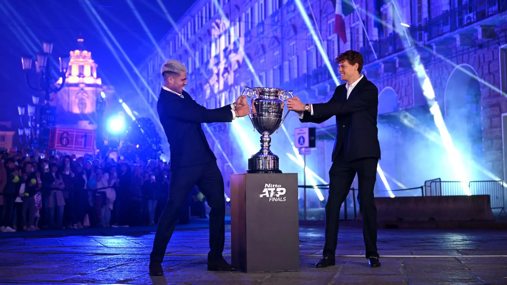 ¿Quién ganará la Copa de Maestros 2025, Carlos Alcaraz o Jannik Sinner?