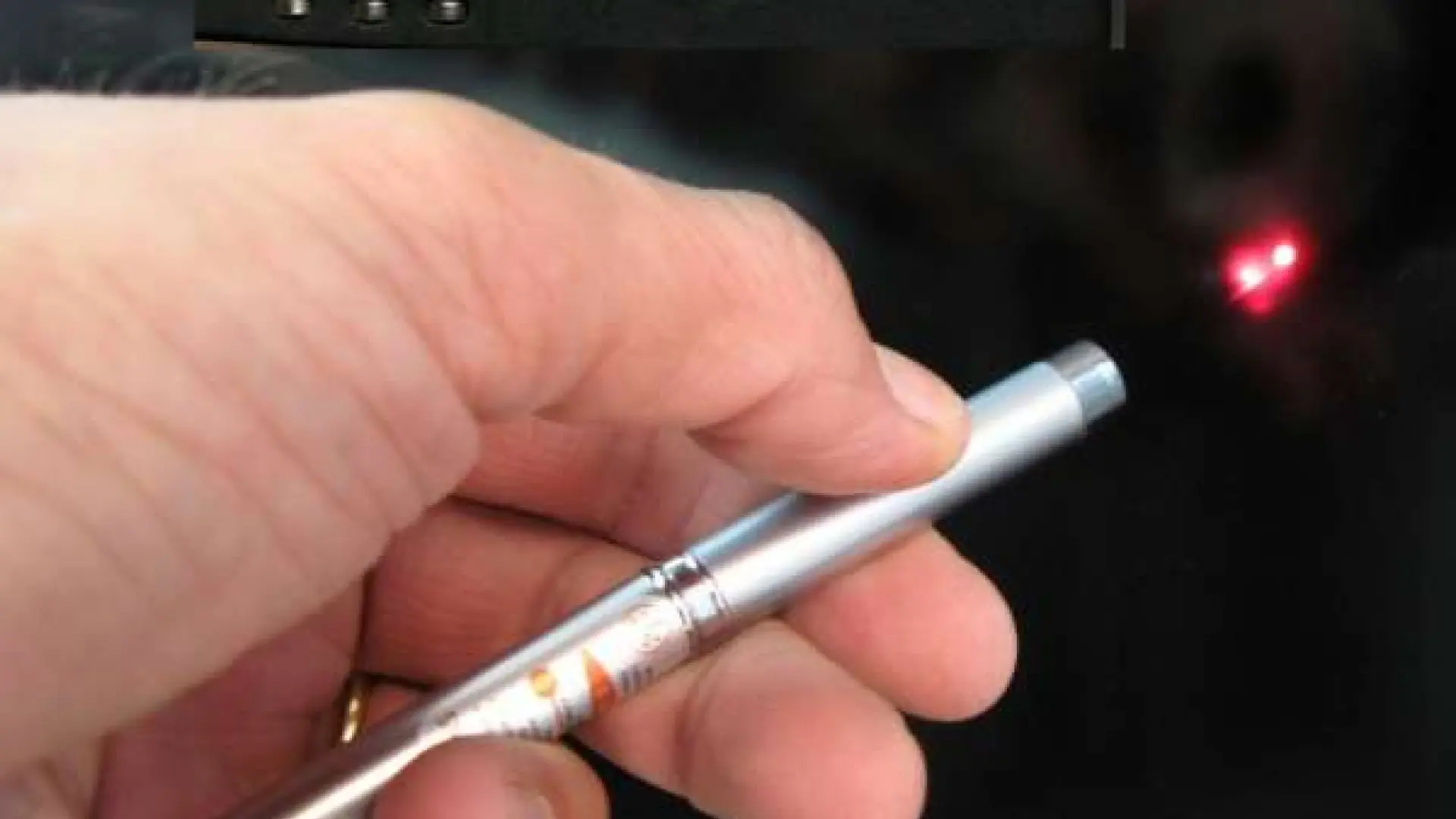 El PP lleva al Congreso una iniciativa para prevenir el uso indebido de láseres al considerarlo "un problema de salud pública"