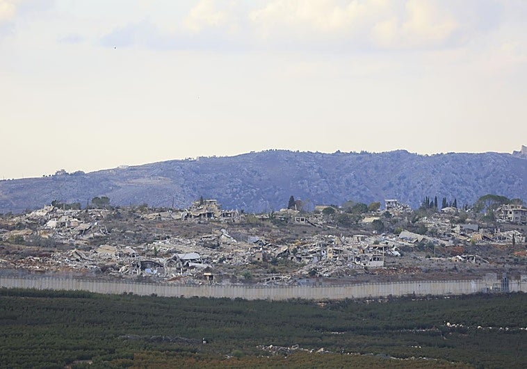 Un carro de combate israelí dispara contra 'cascos azules' de la FINUL en el sur de Líbano