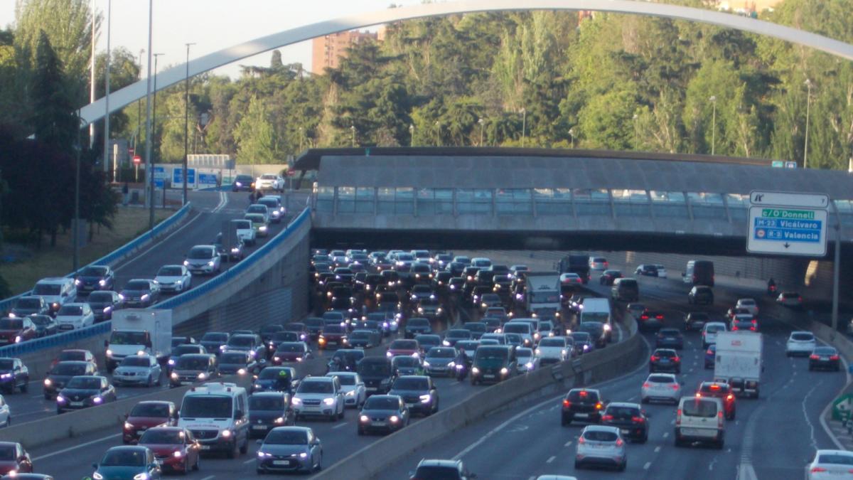 Cibeles prevé resolver la afección en la M-30 por el socavón de Yesería la próxima semana