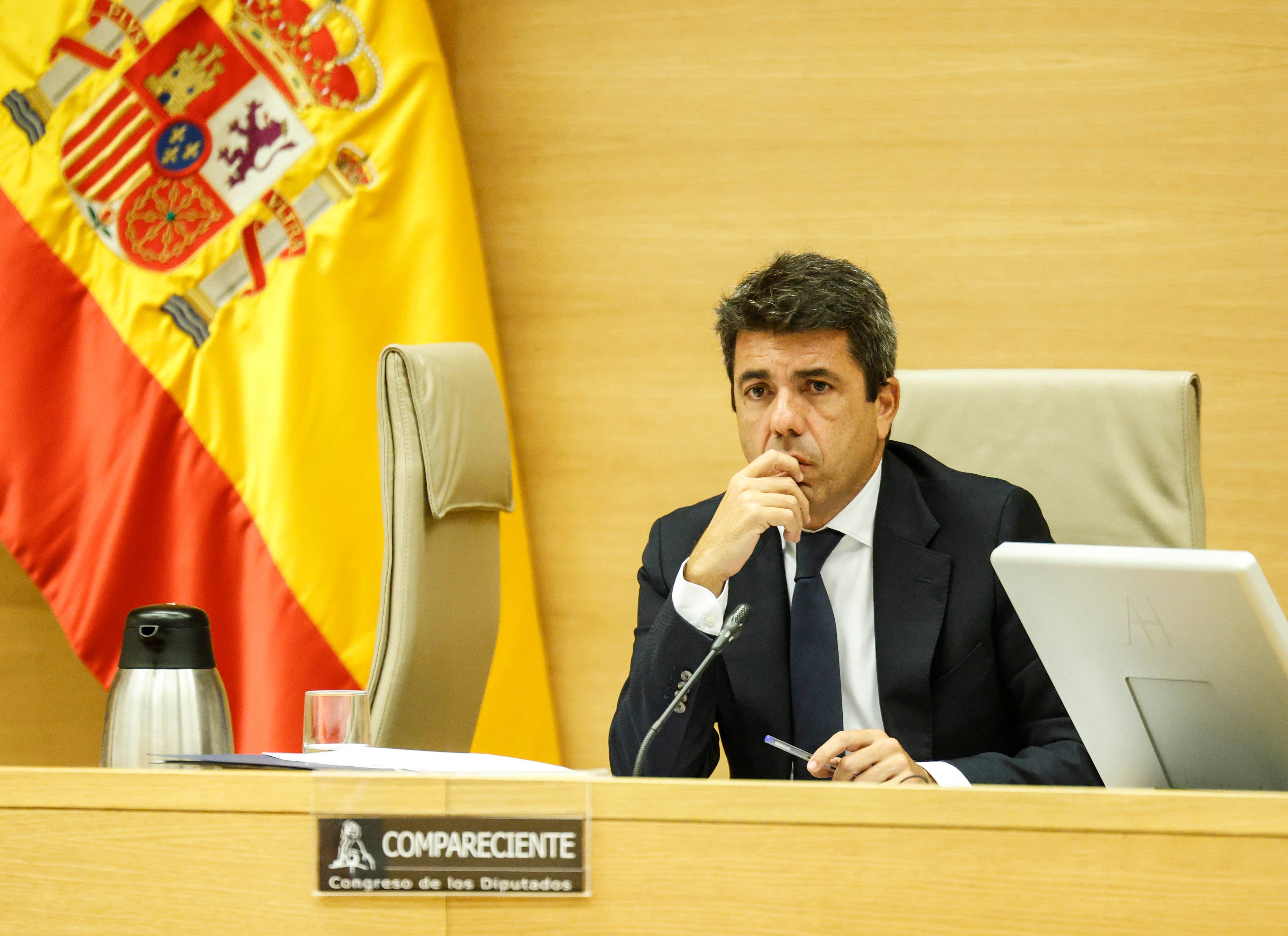 Feijóo anuncia que Mazón dimitirá también como presidente del PP valenciano