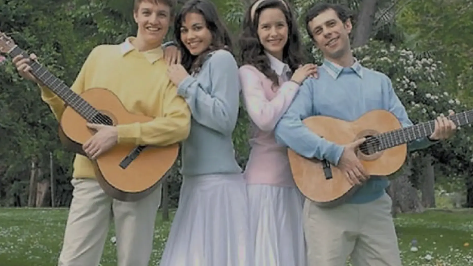 Qué fue de los Happiness, que cantaron el viral 'Amo a Laura' y que significó el lanzamiento de Lara Álvarez