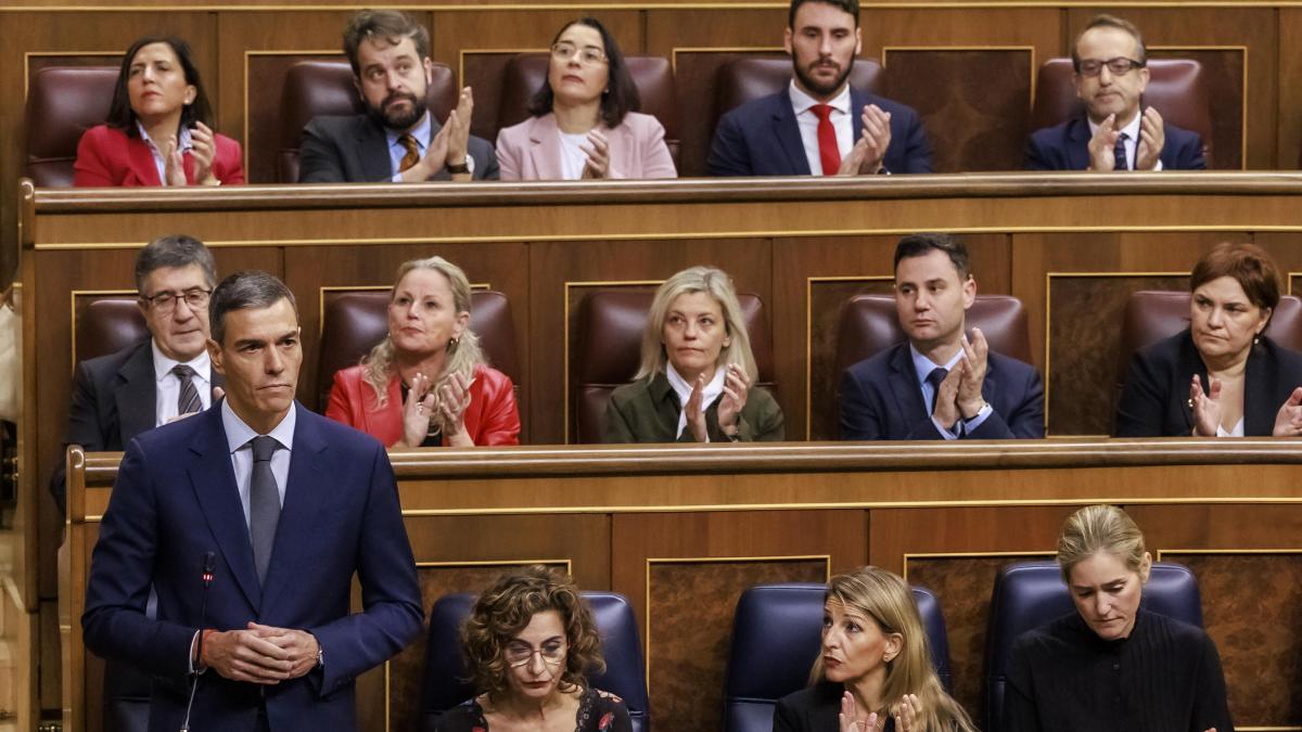 Juego táctico, tensa espera y un vago recuerdo de la dictadura de Franco