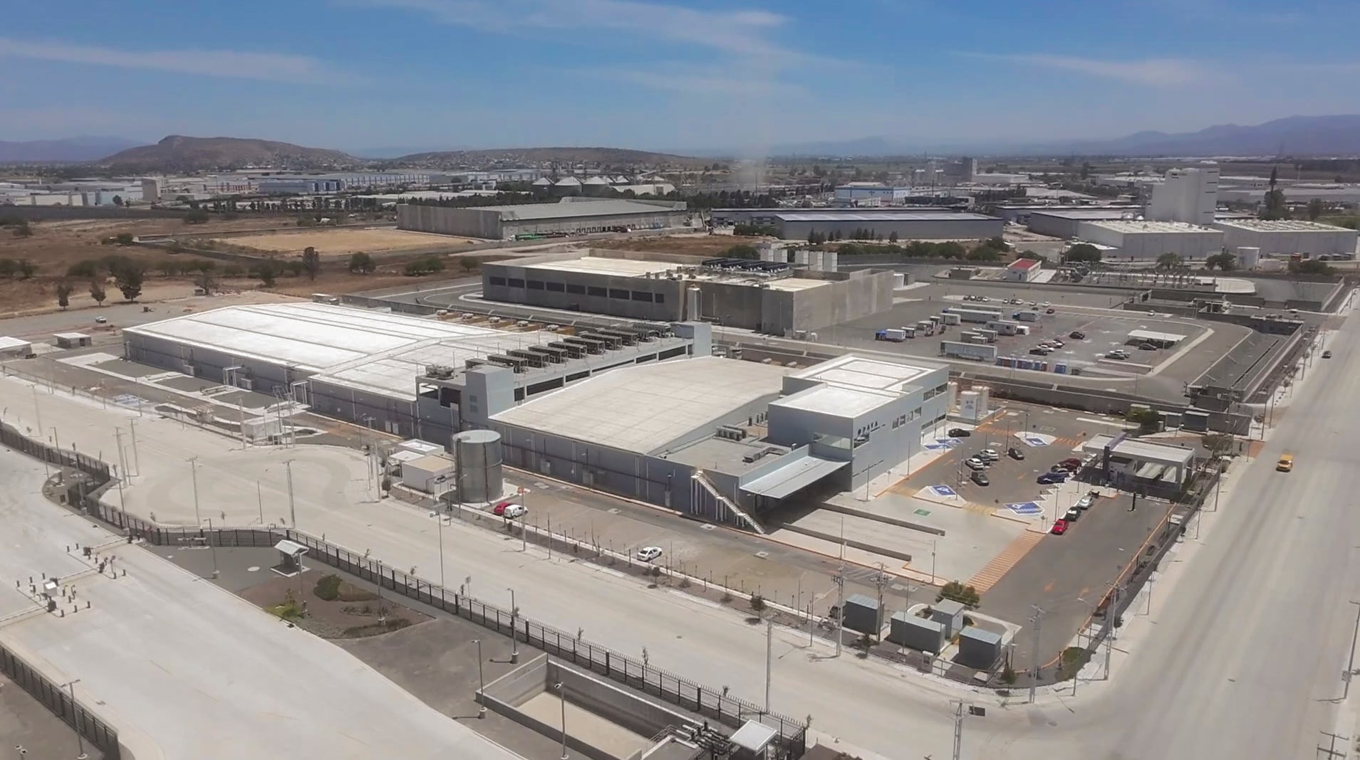 México quiere albergar la nube, pero sus centros de datos necesitan energía y mano de obra