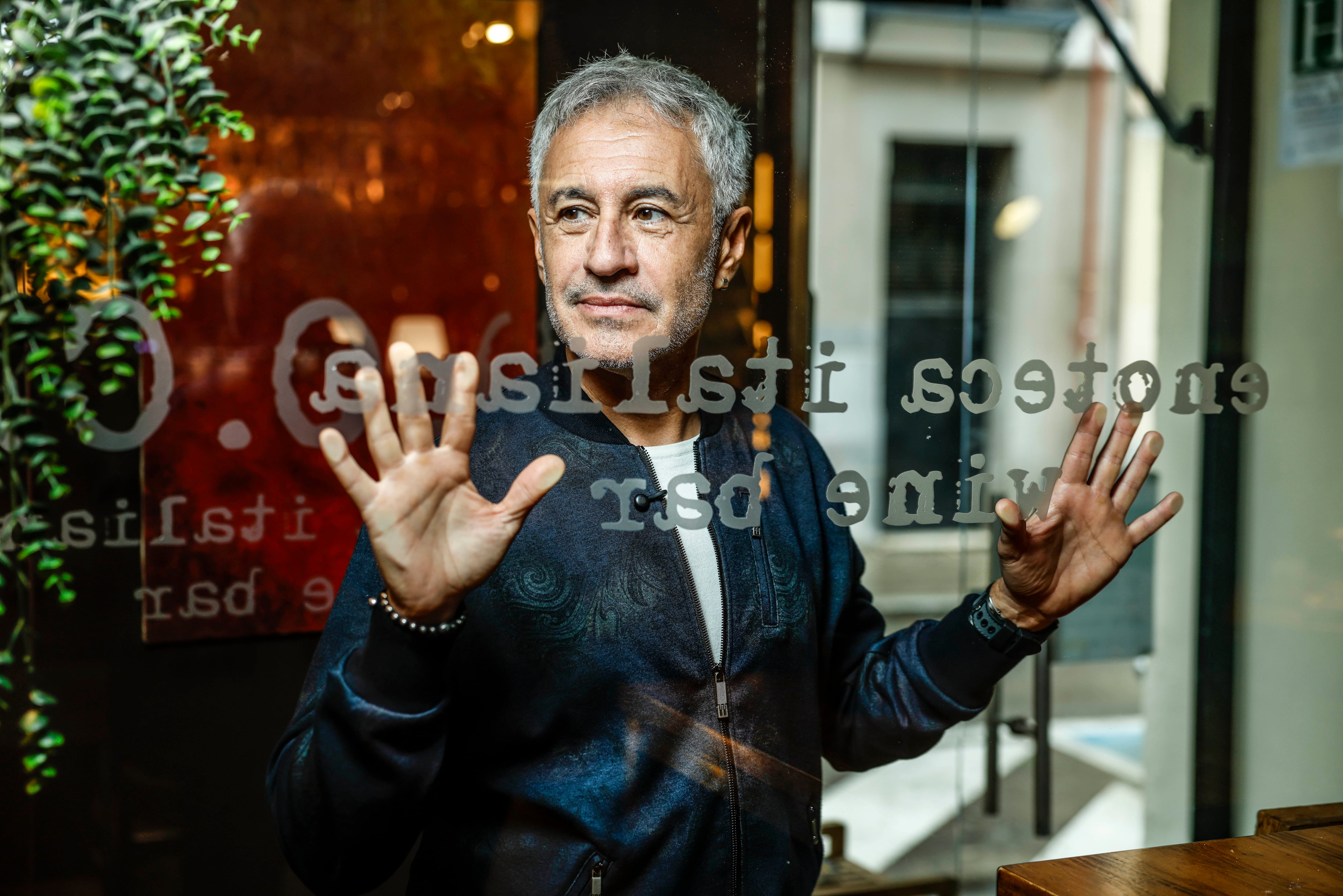 Sergio Dalma: “Nunca he dejado que ‘Bailar pegados’ se convirtiera en algo que me pesara”