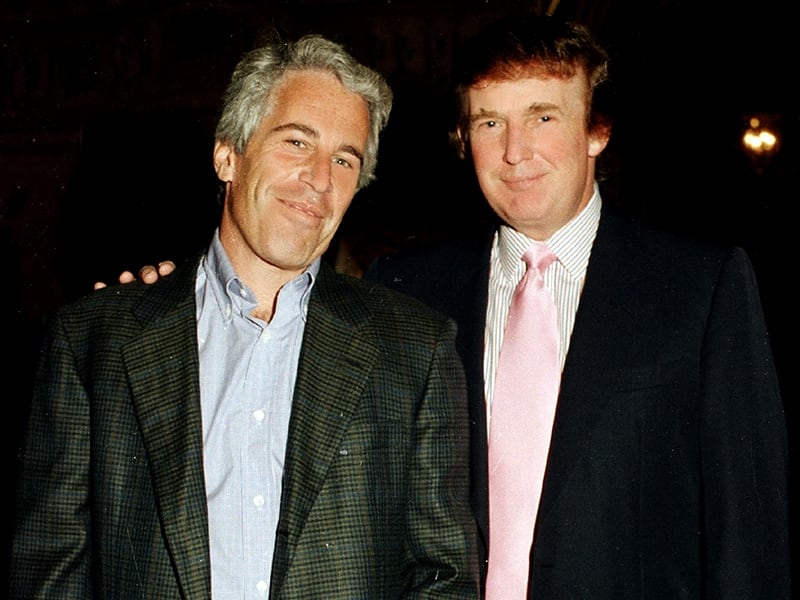 Trump pide a los congresistas republicanos que voten para difundir los archivos de Epstein