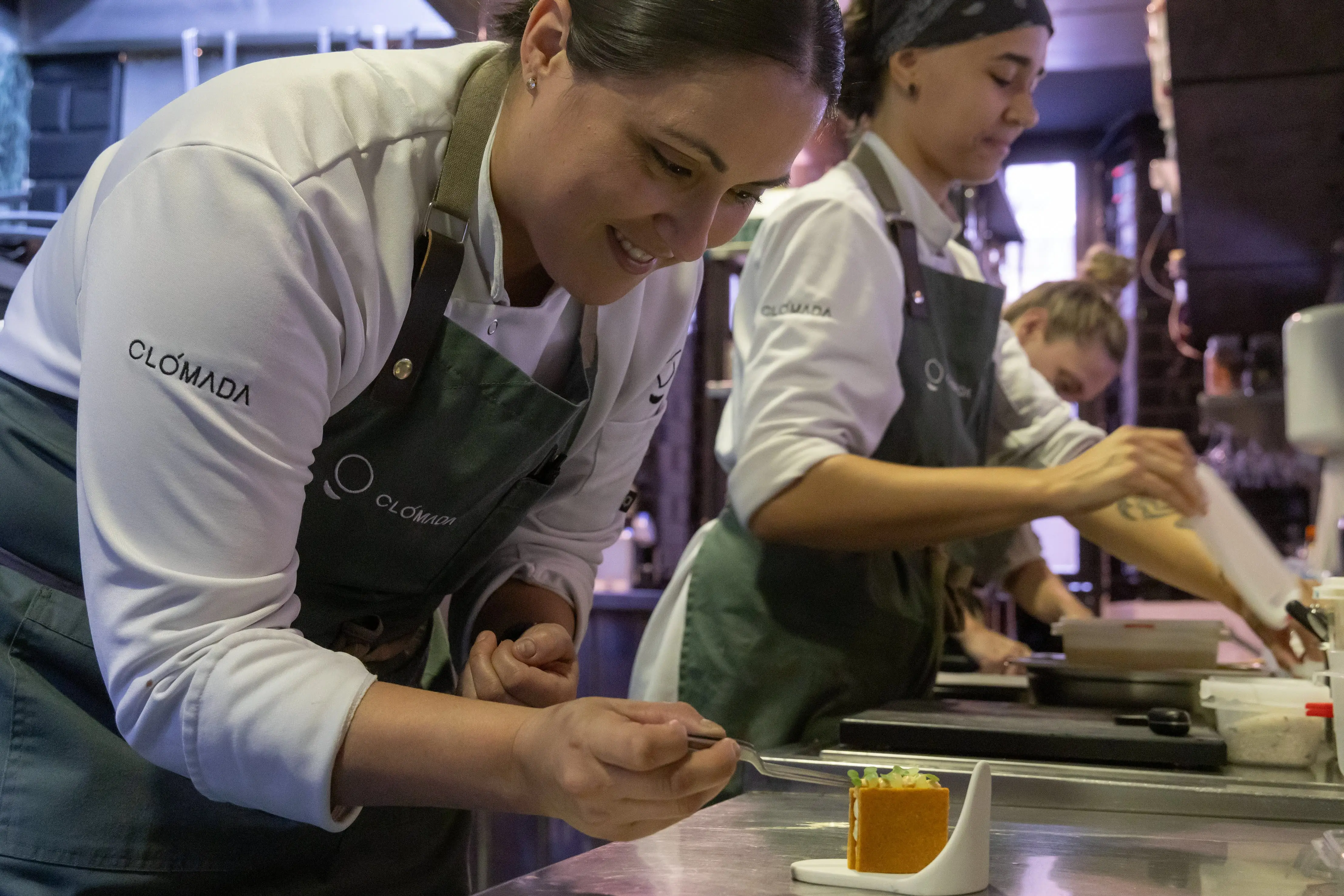 Imagen 1 de De Roland Garros a Málaga: Claudine Paulson pasa de la raqueta a la cocina en Clómada