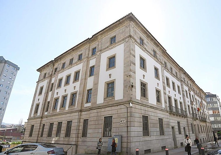 Condenan a seis años de prisión a un hombre por agredir sexualmente en un garaje a una menor con retraso madurativo en Pontevedra