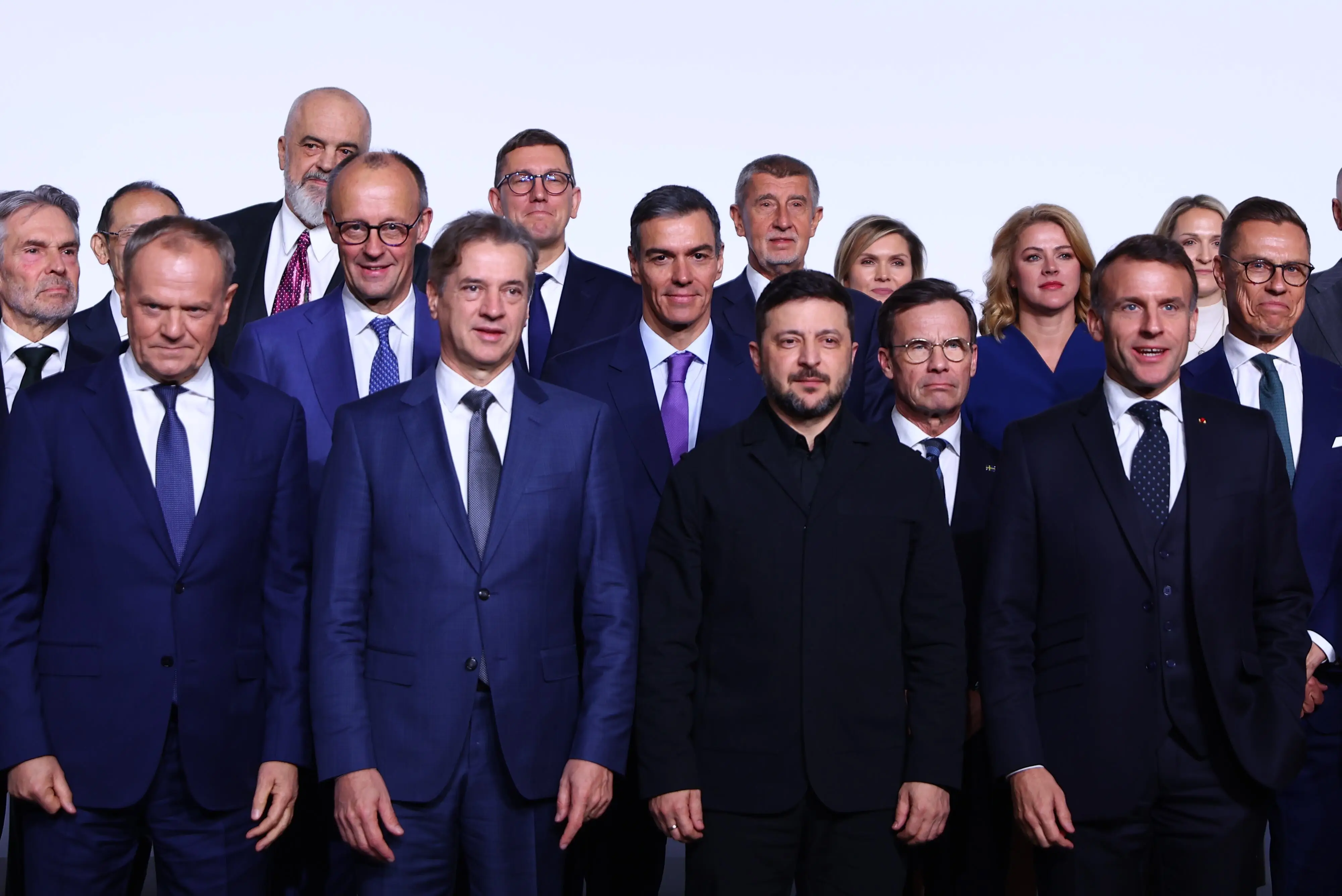 Imagen 1 de El despliegue militar que España puede enviar a Ucrania: instructores, ingenieros, artificieros y observadores