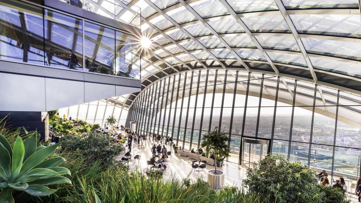 El jardín público situado en lo alto de un polémico rascacielos londinense