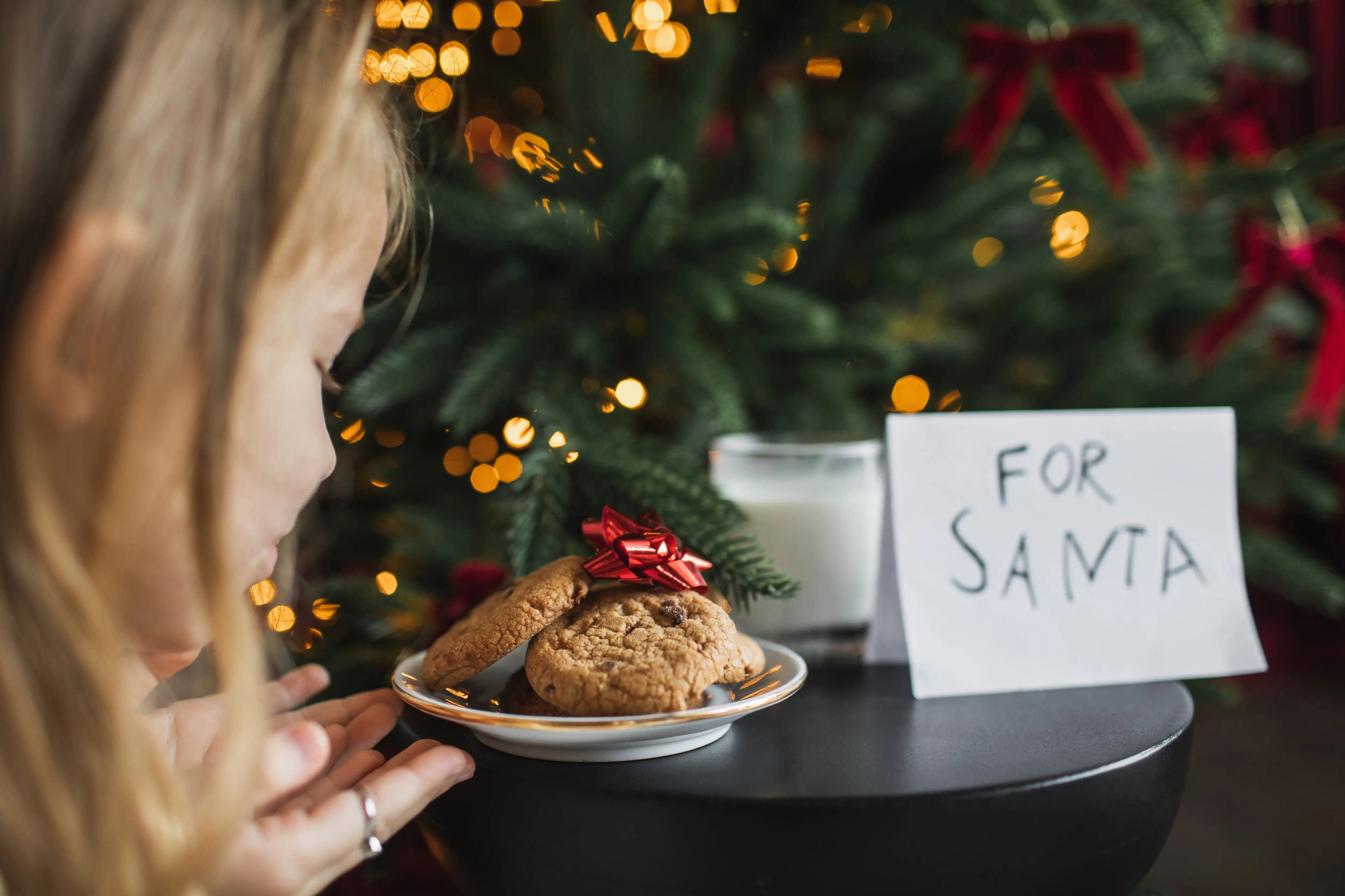 Imagen 1 de Cómo los preparativos navideños ayudan a tu hijo a ser más paciente