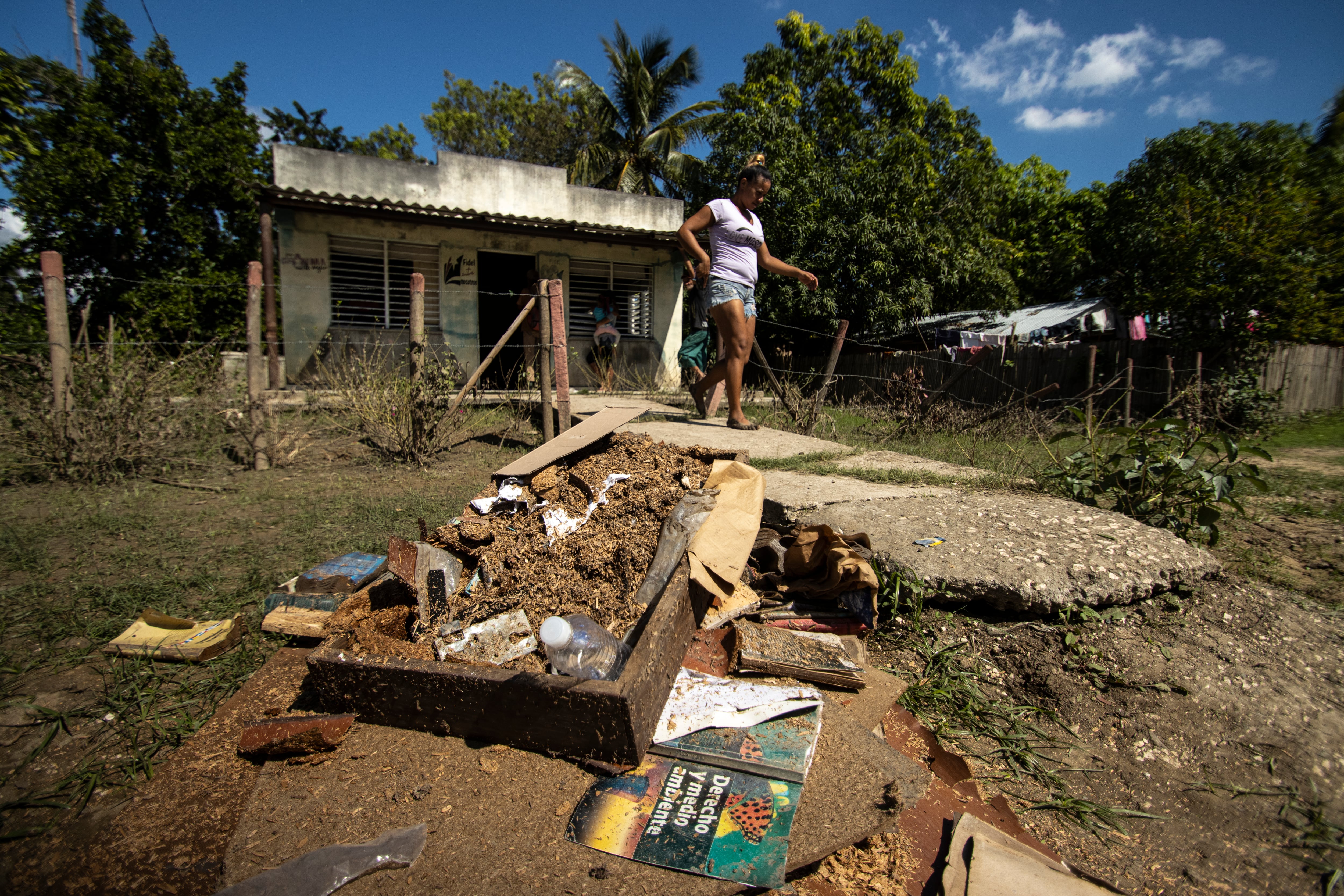 Desesperación en el oriente de Cuba dos semanas después del huracán Melissa, en imágenes