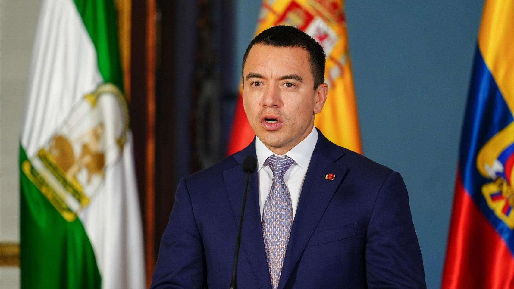 Crisis en Ecuador: dimiten dos ministros de Noboa tras su gran derrota en el referéndum para una nueva Constitución