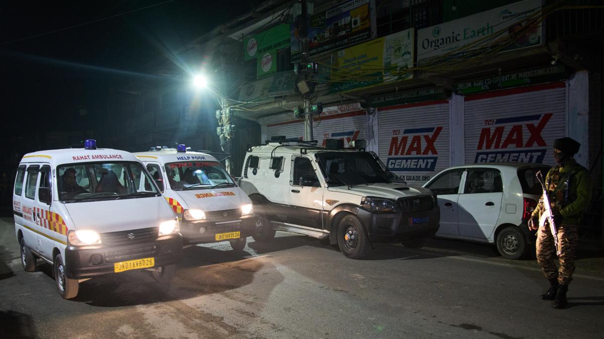 Al menos nueve muertos y 29 heridos en una explosión “accidental” en la Cachemira india