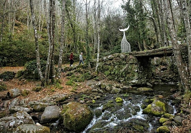 Turismo de interior por Salamanca: el intinerario rodeado de arroyos y popular por sus originales esculturas