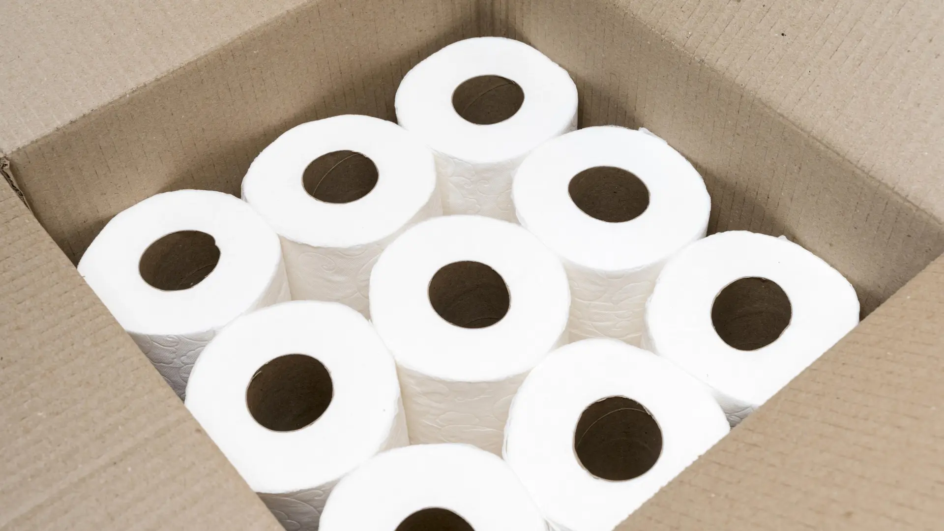 AliExpress se adelanta a Amazon: rebaja más el superventas del Black Friday en papel higiénico