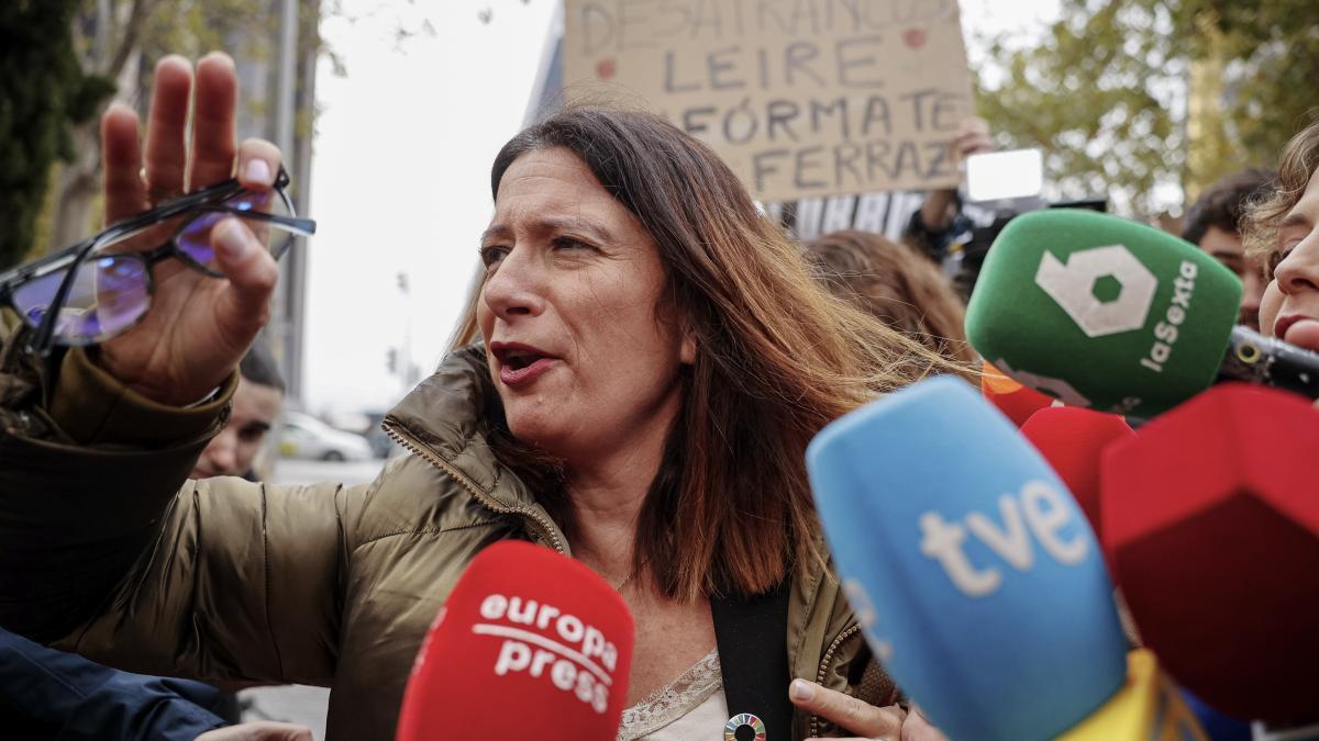 Leire Díez pide la nulidad de las grabaciones con Stampa porque “vulneran” su intimidad