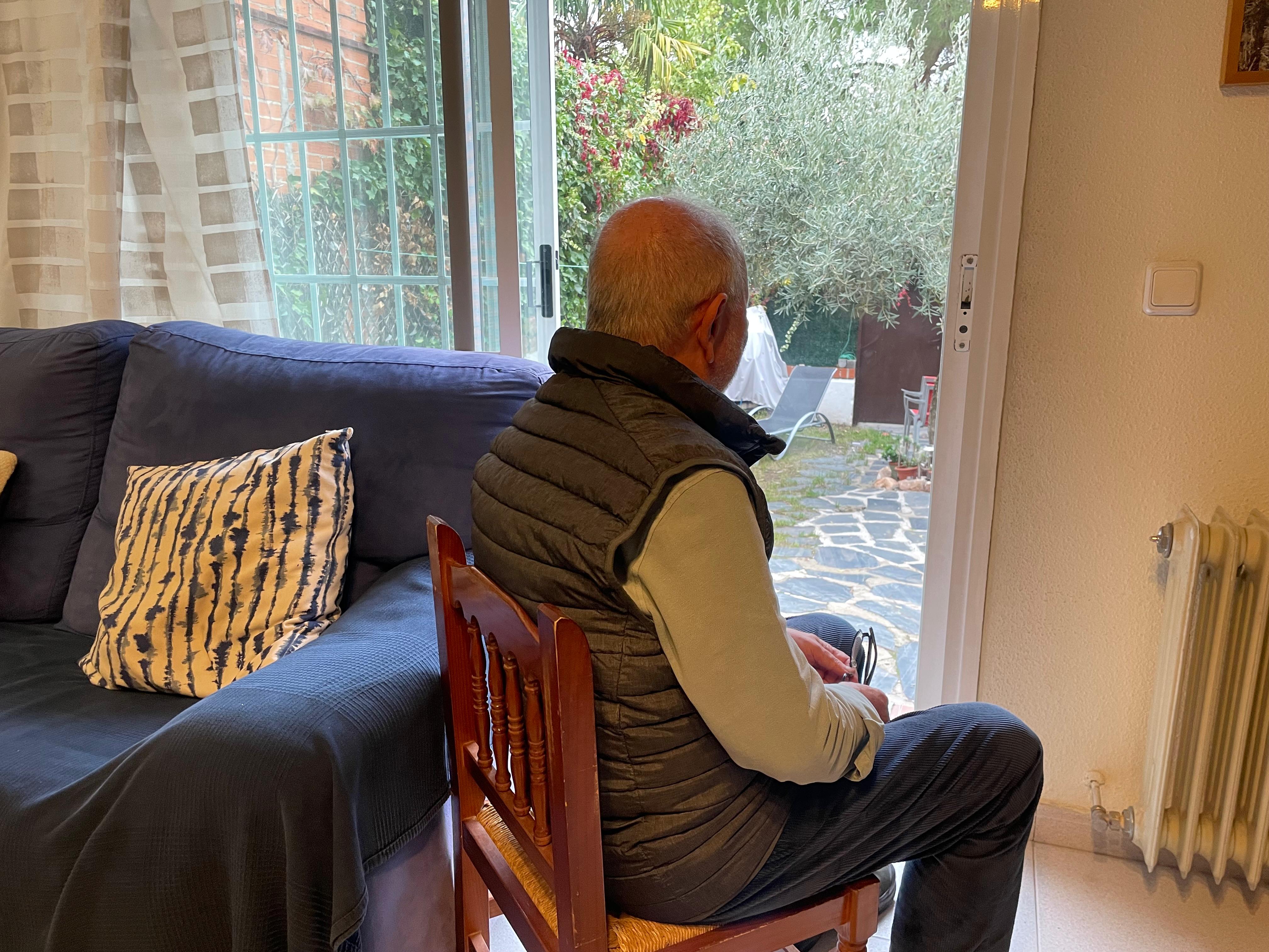 Expulsado de la lista de espera para operarse de un cáncer de piel por tener pendiente una cirugía de párpados