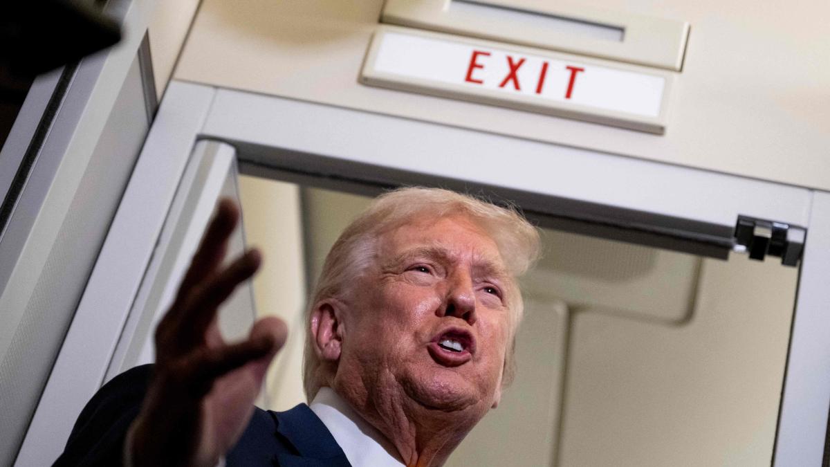 Trump asegura que emprenderá acciones legales contra la BBC pese a su disculpa