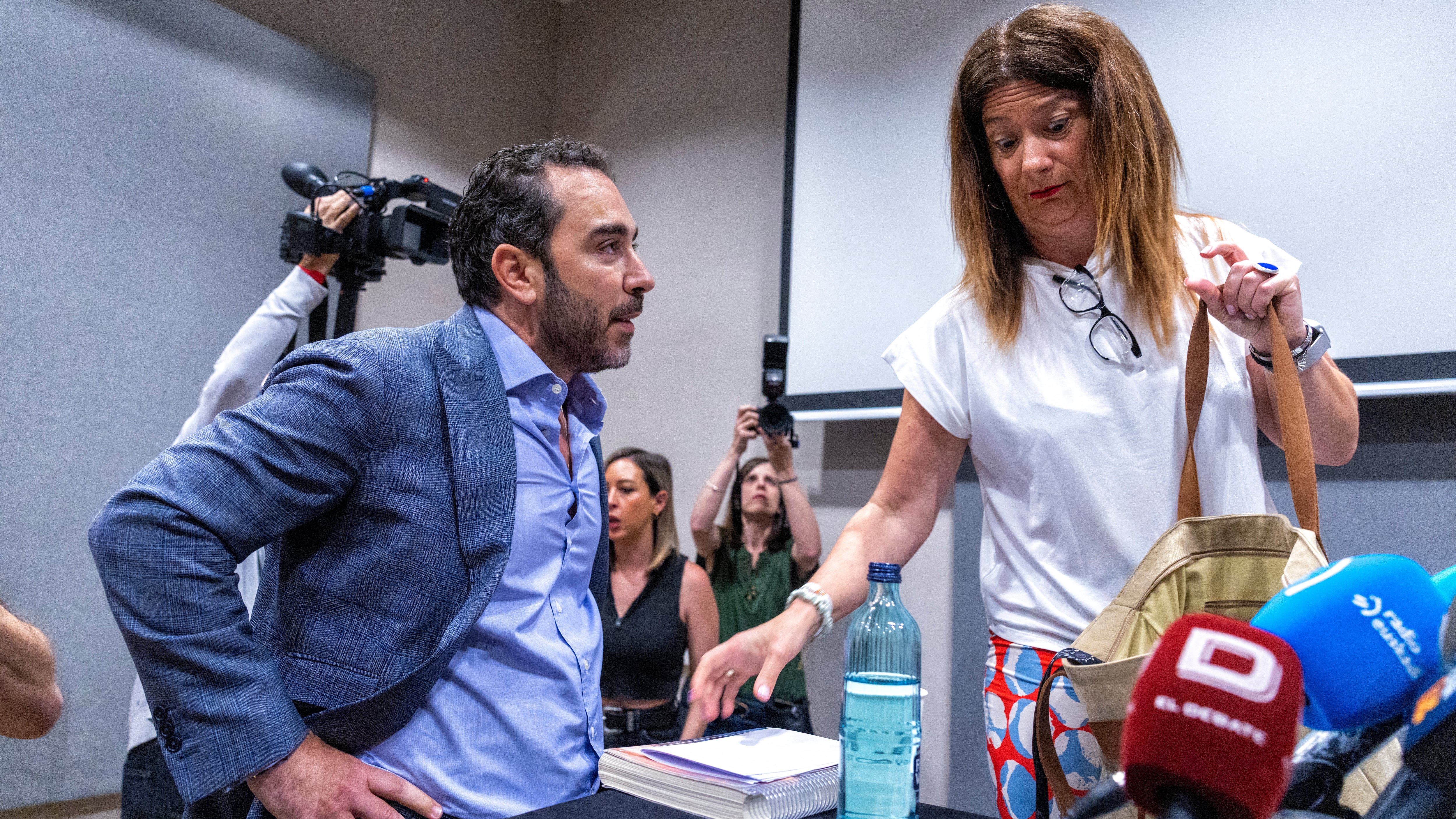 De periodista a “mano derecha” de Cerdán: Leire Díez se enfrenta al interrogatorio más duro