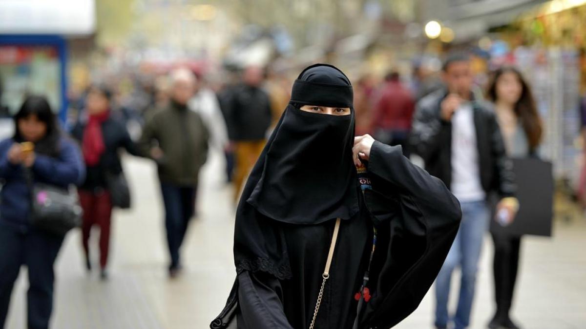 Vox traslada su cruzada contra el niqab a las Corts Valencianes para “defender a la mujer”