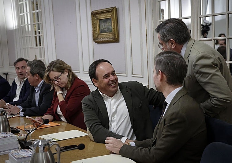 El PP presenta este miércoles a Pérez Llorca como sucesor al frente de la Generaliat