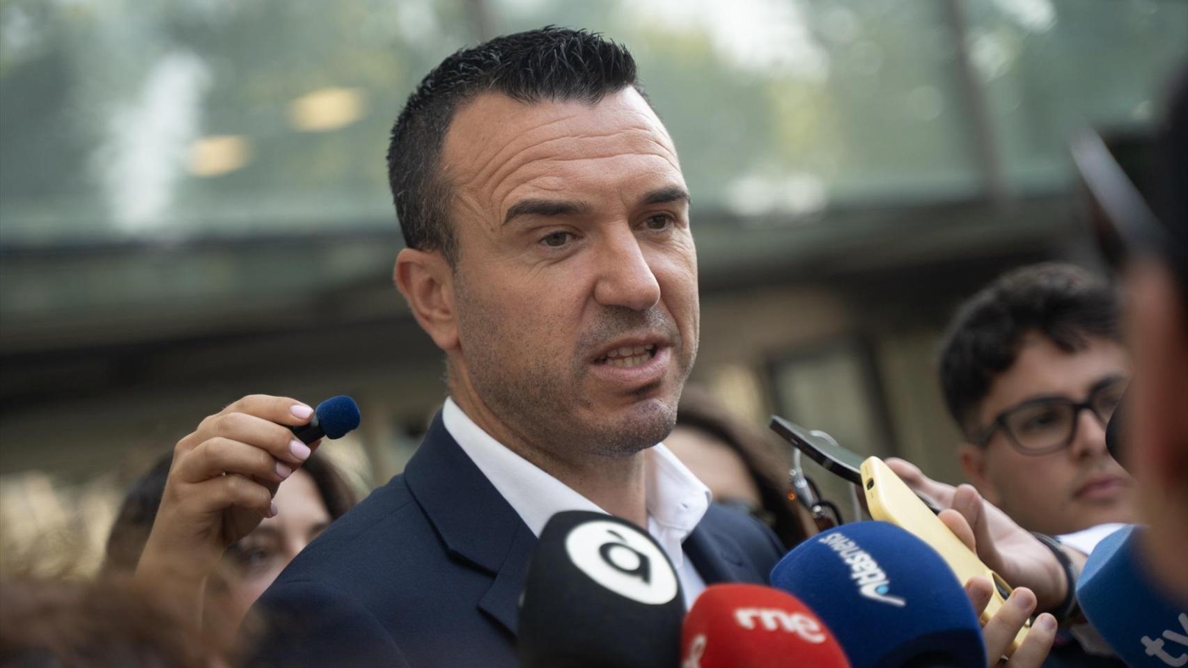 Mompó, la apuesta del PPCV para relevar a Mazón: defensor del valenciano y alcalde de un pueblo de mil habitantes