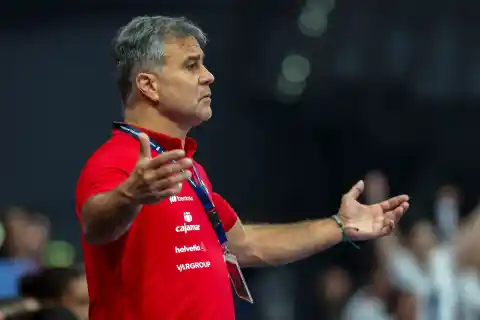 Imagen 1 de La selección femenina de balonmano no está para nada: dura derrota contra Islas Feroe en el Mundial
