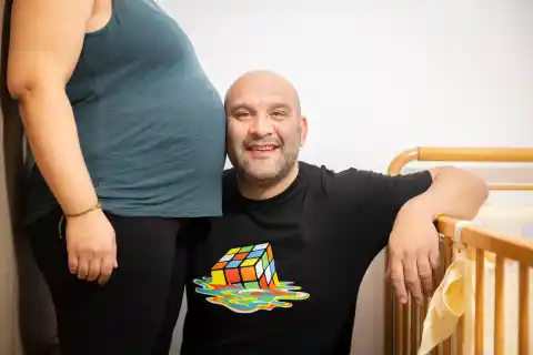 Imagen 1 de Criar un hijo con un desconocido: una nueva manera de formar una familia con riesgo de “cosificación”