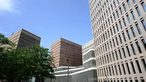 Imagen 1 de Un inversor local salva a las cadenas Farggi 1957 y Secrets