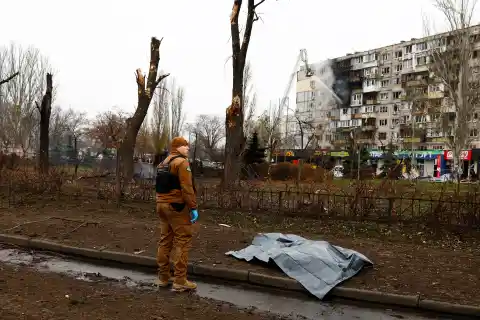 Imagen 1 de Al menos dos muertos en Kiev en un nuevo ataque masivo ruso con drones y misiles