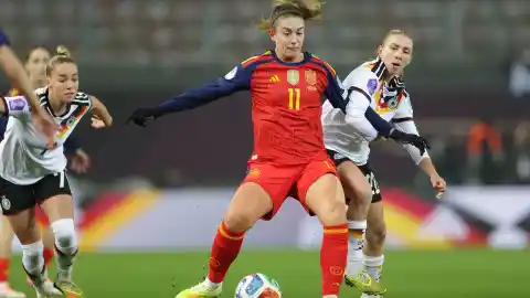 Imagen 1 de El llamamiento de Alexia Putellas para la vuelta en el Metropolitano: "Queremos que las alemanas noten el ambiente"
