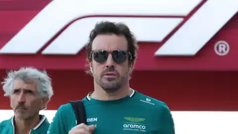 Imagen 1 de La reacción de Alonso a su cuarto puesto en la clasificación para la sprint: "Son 24 años de experiencia, 44 años de edad..."