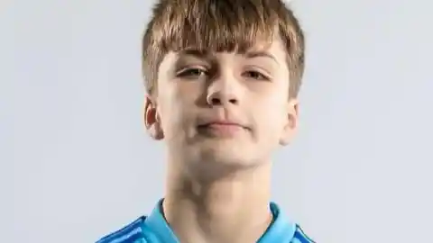 Imagen 1 de Conmoción por la muerte de Josh Travis, exportero adolescente del Nottingham Forest: "Estamos devastados"