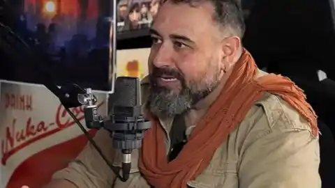 Imagen 1 de Tito Vivas, arqueólogo, sobre las figuras de Isla de Pascua: "Estaban en mitad de la nada y no había caminos"