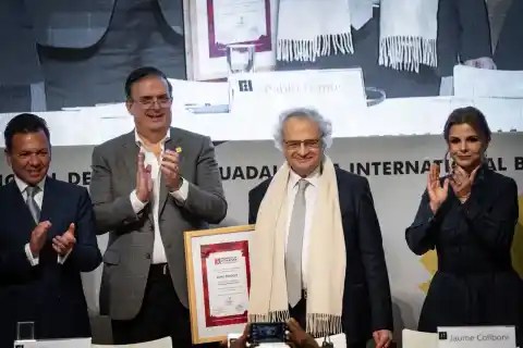 Imagen 1 de Maalouf inaugura la FIL de Guadalajara: “Vivimos una época aterradora y a la vez fascinante”