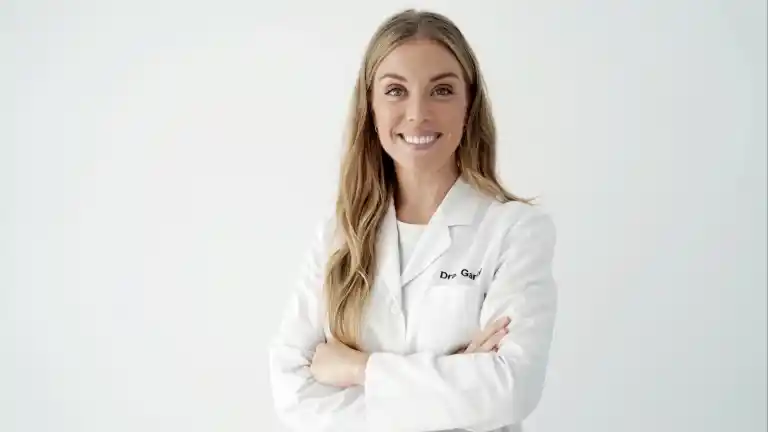 Imagen 1 de Marta Garay, especialista en medicina estética, sobre los neuromoduladores a los 20 años: "La mayoría de lo que ves en redes no es real”