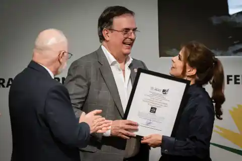 Imagen 1 de La 4T vuelve a la Feria del Libro de Guadalajara