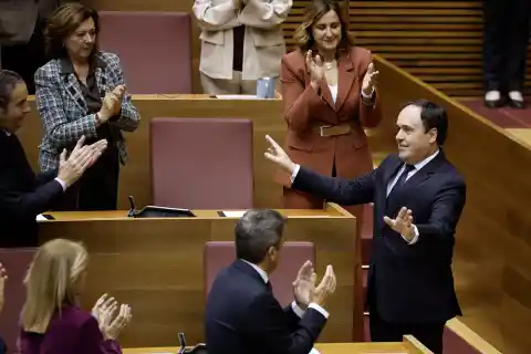 Imagen 1 de Felicidades al parafascismo